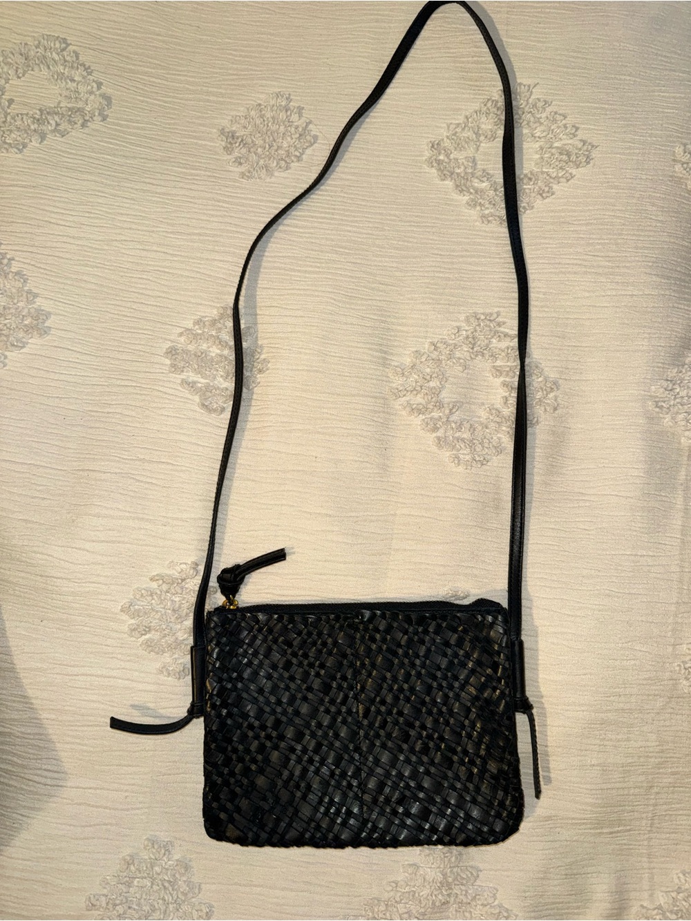 The Knotted Crossbody Bag in Woven Leather